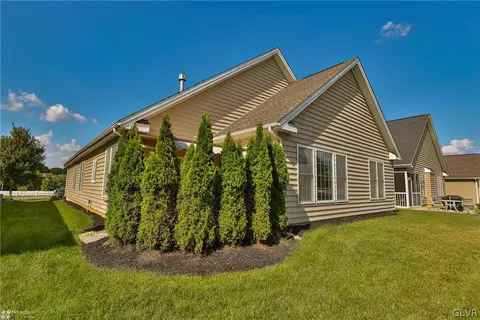 1015 Declaration Dr, Bethlehem, PA 18017 photo 28