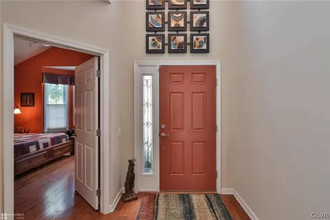 1015 Declaration Dr, Bethlehem, PA 18017 photo 4