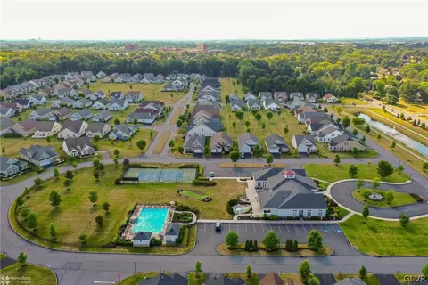 1015 Declaration Dr, Bethlehem, PA 18017 photo 32