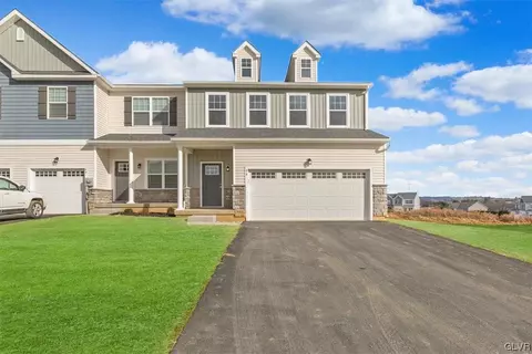 66 Timber Trl #92, Palmer Township, PA 18045