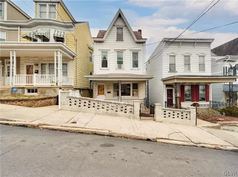 724 N 3rd St, Pottsville, PA 17901