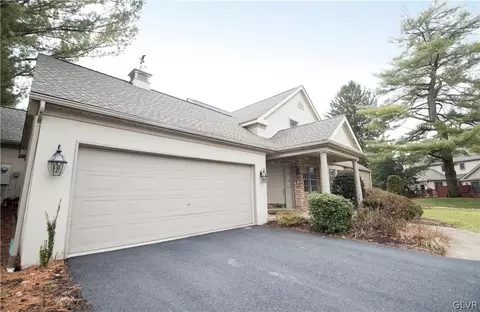 1004 Stone Stack Dr, Bethlehem, PA 18015 photo 5