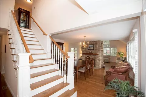 1004 Stone Stack Dr, Bethlehem, PA 18015 photo 8