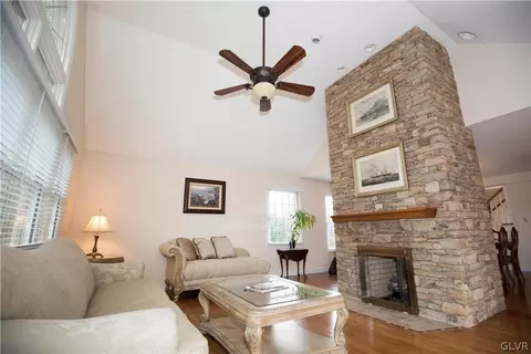 1004 Stone Stack Dr, Bethlehem, PA 18015 photo 14
