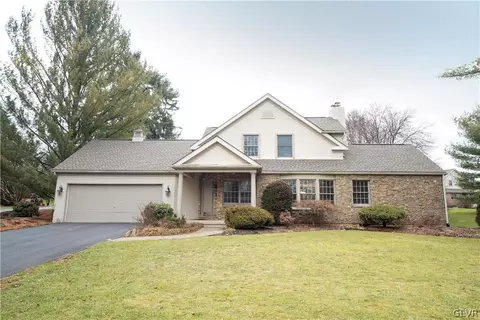 1004 Stone Stack Dr, Bethlehem, PA 18015 photo 1