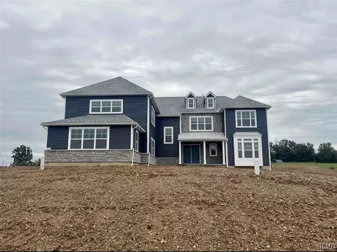 06 Scenic Ct #2, Bushkill Twp, PA 18064