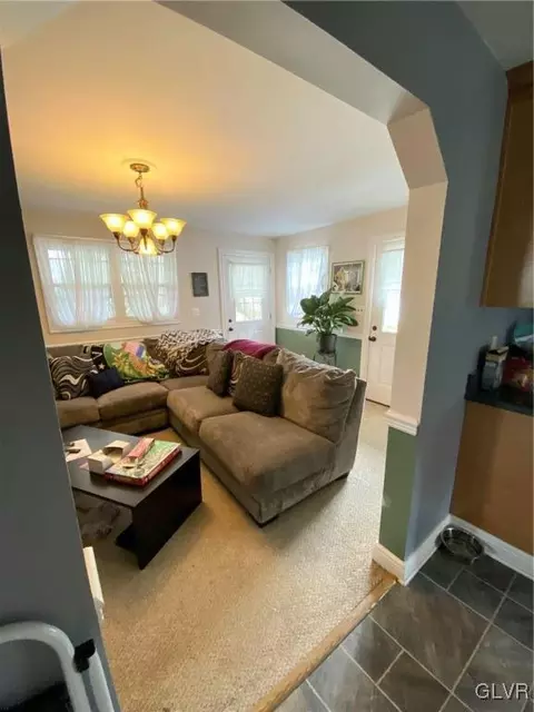 535 Forrest Ave, Bethlehem, PA 18017 photo 8