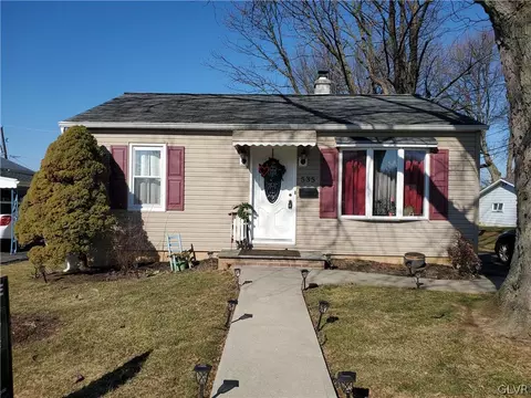 535 Forrest Ave, Bethlehem, PA 18017 photo 2