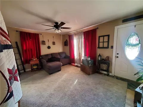 535 Forrest Ave, Bethlehem, PA 18017 photo 4
