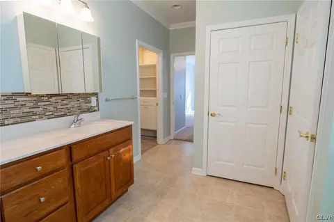 5349 General Dr, Bethlehem, PA 18017 photo 19