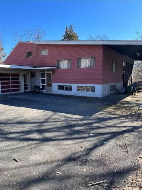 5482 Blue Church Rd, Coopersburg, PA 18036