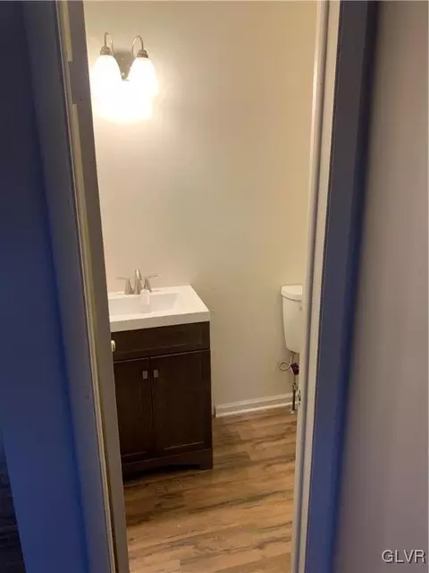 121 Old Forge Dr, Bath, PA 18014 photo 12