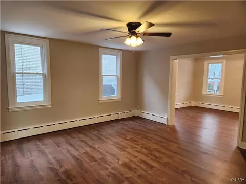 331 E Broad St, Bethlehem, PA 18018 photo 9