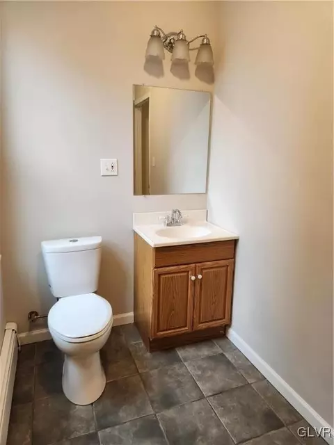 331 E Broad St, Bethlehem, PA 18018 photo 15