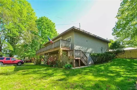 2936 River Rd, Mount Bethel, PA 18343