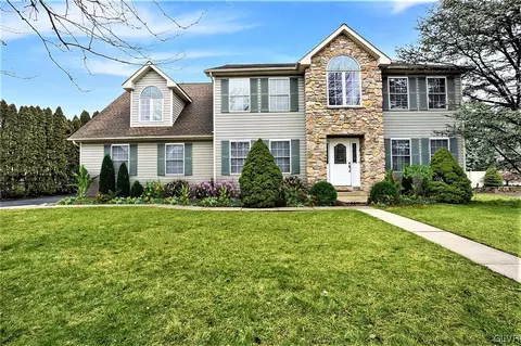 2581 Somerset Rd, Whitehall Twp, PA 18052