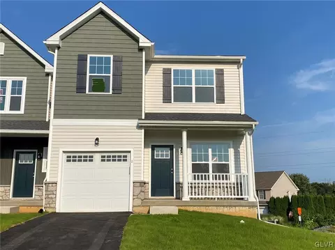 1 Timber Trl #61, Palmer Township, PA 18045