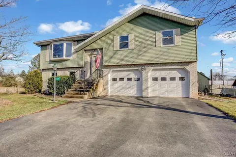 1881 Molinaro Dr, Allentown, PA 18104