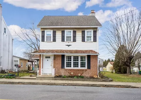 126 N Walnut St, Macungie, PA 18062