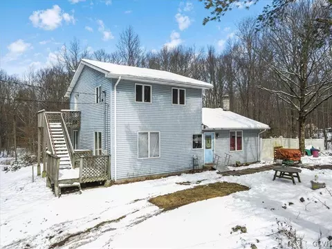 2605 Beanpole Rd, East Stroudsburg, PA 18302