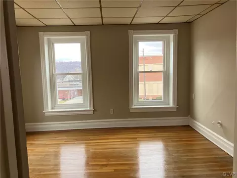 1820 W Broad St, Bethlehem, PA 18018 photo 17