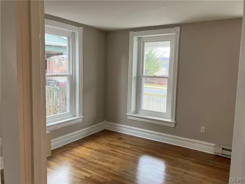 1820 W Broad St, Bethlehem, PA 18018 photo 6