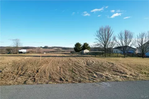 Harbor Court, Washington Twp, PA 18080
