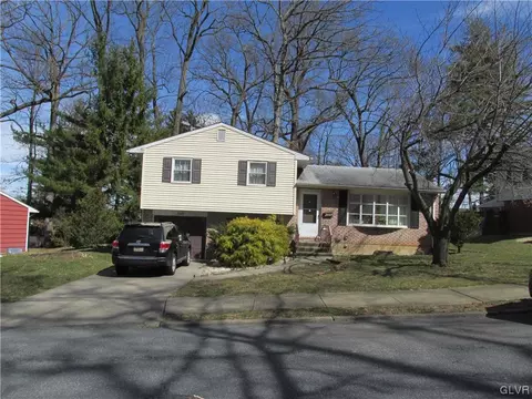 2469 S 6th St, Allentown, PA 18103