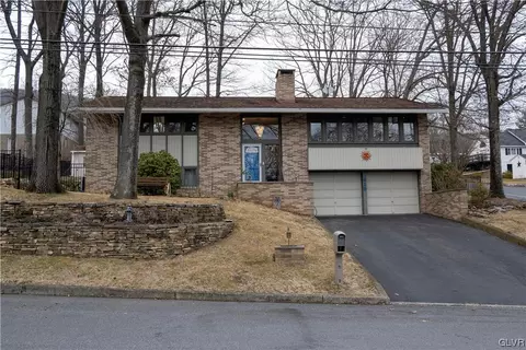 315 E Mountain Ave, Pen Argyl, PA 18072