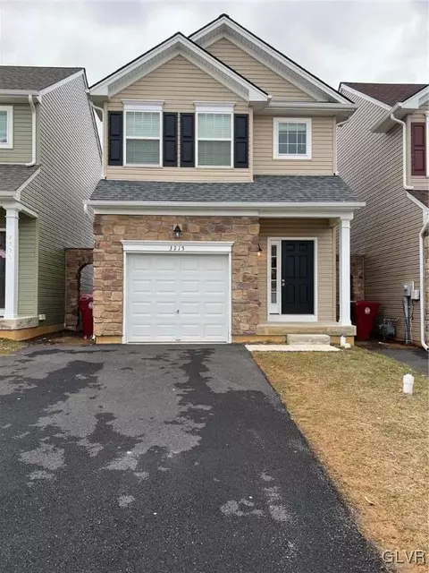 3215 W Huntington Ln, Forks Twp, PA 18040
