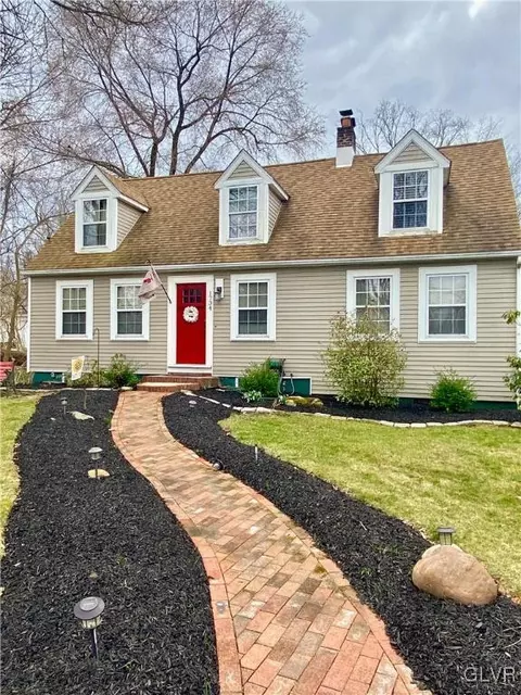 1734 Potomac St, Mount Bethel, PA 18343