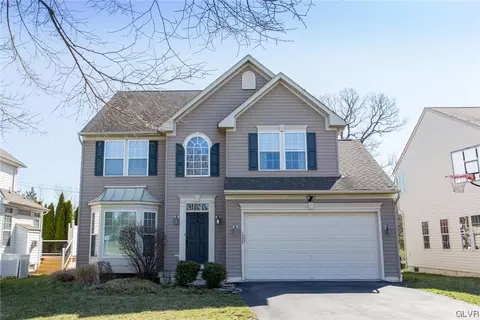 1225 Ciara Dr, Bethlehem, PA 18017