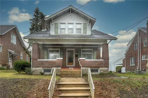 4238 Main St, Egypt, PA 18052