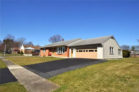 3821 Turner St, Allentown, PA 18104