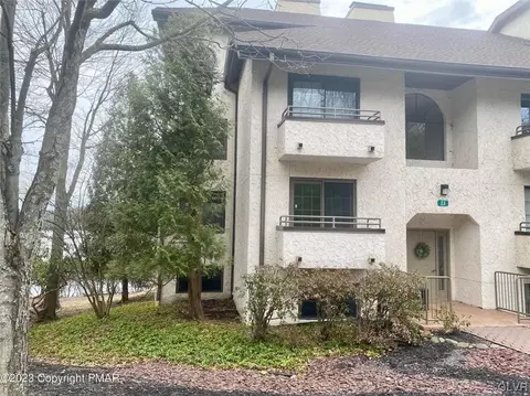 23 Midlake Dr, Lake Harmony, PA 18624