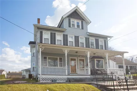 228 Broad St, Tatamy, PA 18085
