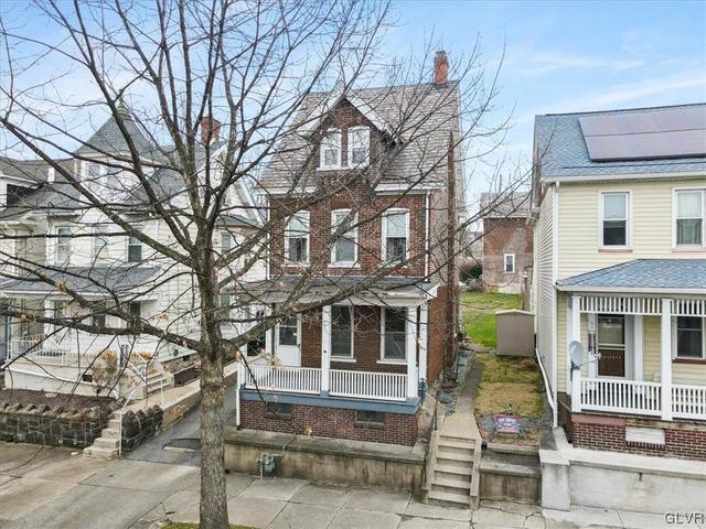 908 Center St, Bethlehem, PA 18018