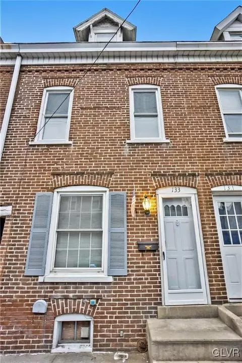 133 W Green St, Allentown, PA 18102