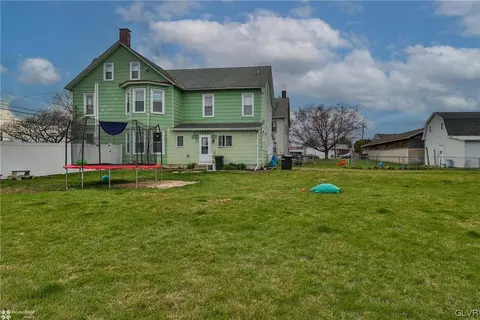 513 E Main St, Bath, PA 18014 photo 31