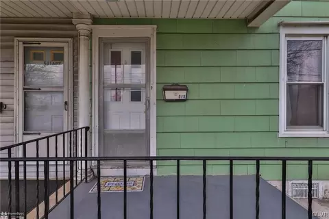 513 E Main St, Bath, PA 18014 photo 3