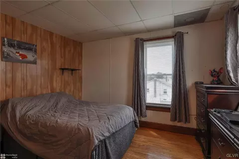513 E Main St, Bath, PA 18014 photo 16
