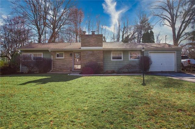 6681 Blue Church Rd, Coopersburg, PA 18036