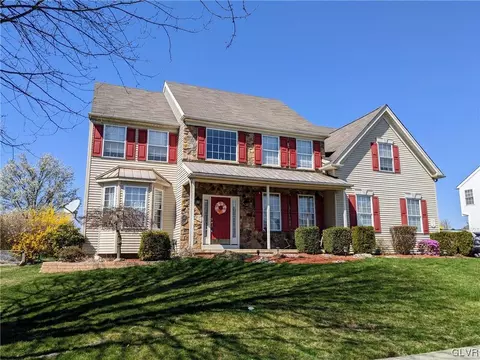 220 Kirkland Rd, Forks Twp, PA 18040