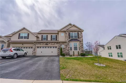 3941 Mink Rd, Emmaus, PA 18049