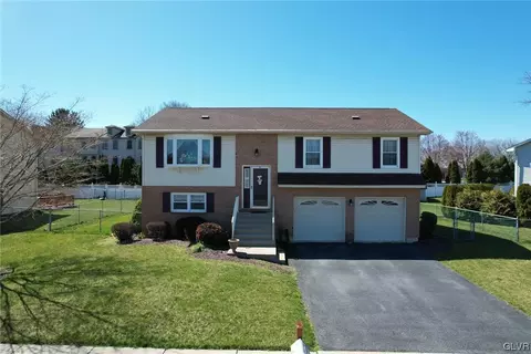 1614 Best Pl, Bethlehem, PA 18017