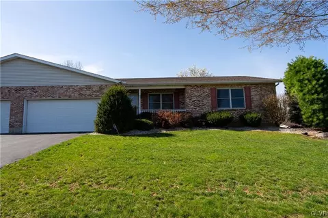 4031 Mink Rd, Emmaus, PA 18049