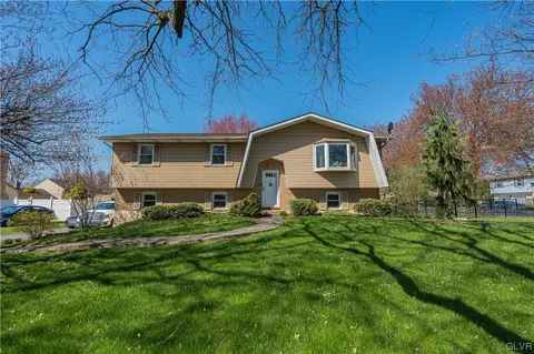 1126 Dylan Dr, Allentown, PA 18104