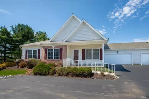 4844 Derby Ln, Macungie, PA 18062
