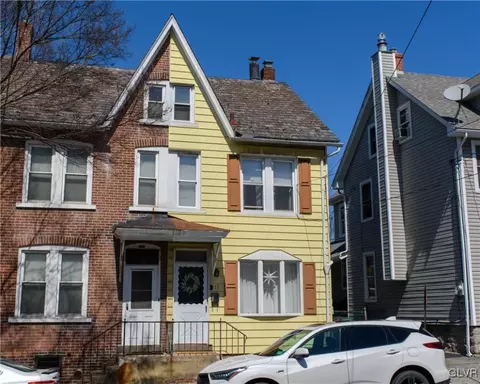 131 E Union Blvd, Bethlehem, PA 18018