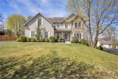 133 Roja Ln, Mertztown, PA 19539
